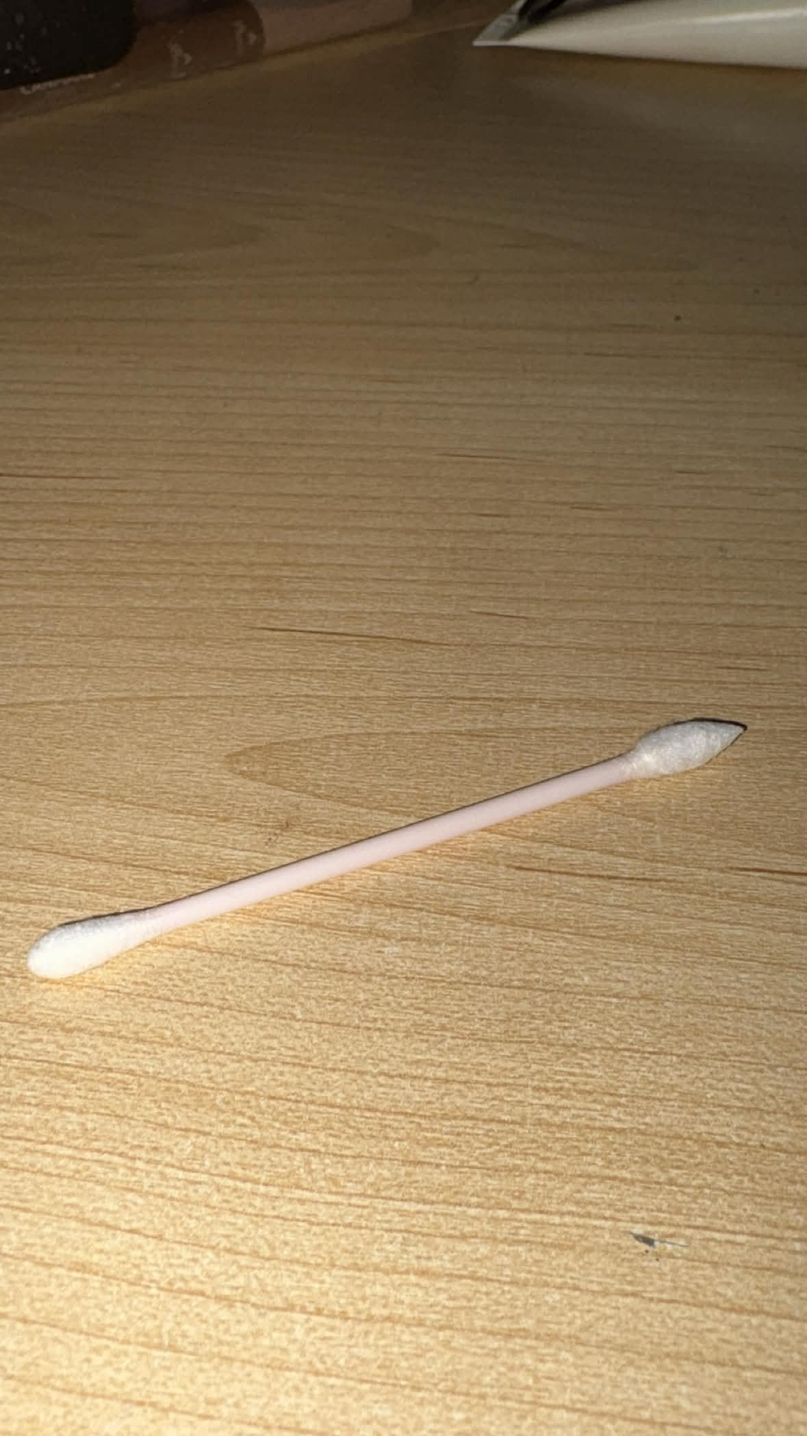 A simple yet effective cotton swab design. The project focuses on the relationship between form and function in design.